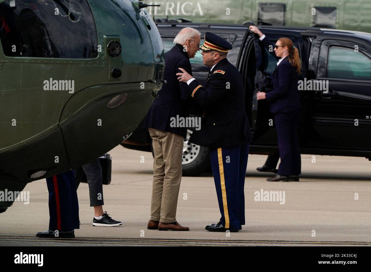 U.S. President Joe Biden is greeted as he walks from Marine One upon arrival from Washington in New Castle, Delaware, U.S., September 24, 2022. REUTERS/Joshua Roberts Stock Photo