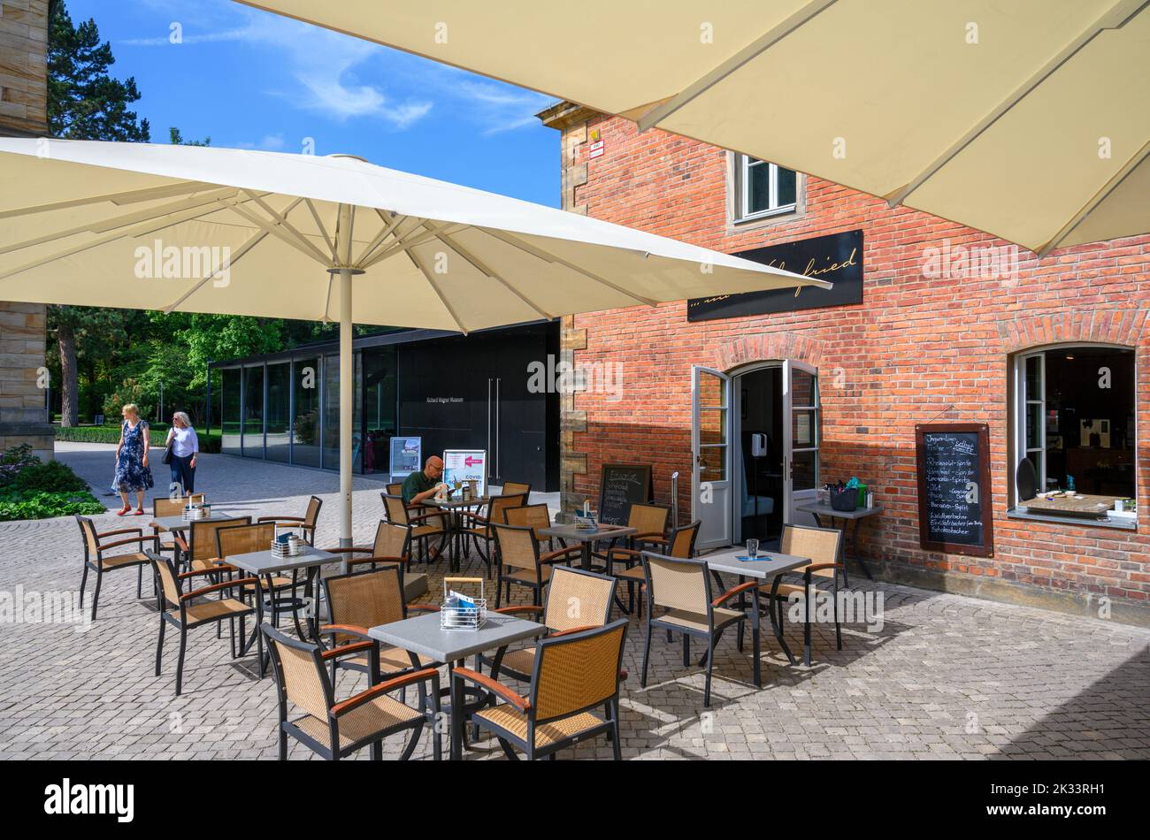 Cafe at the Richard Wagner Museum, with the museum entrance behind,  Bayreuth, Bavaria, Germany Stock Photo