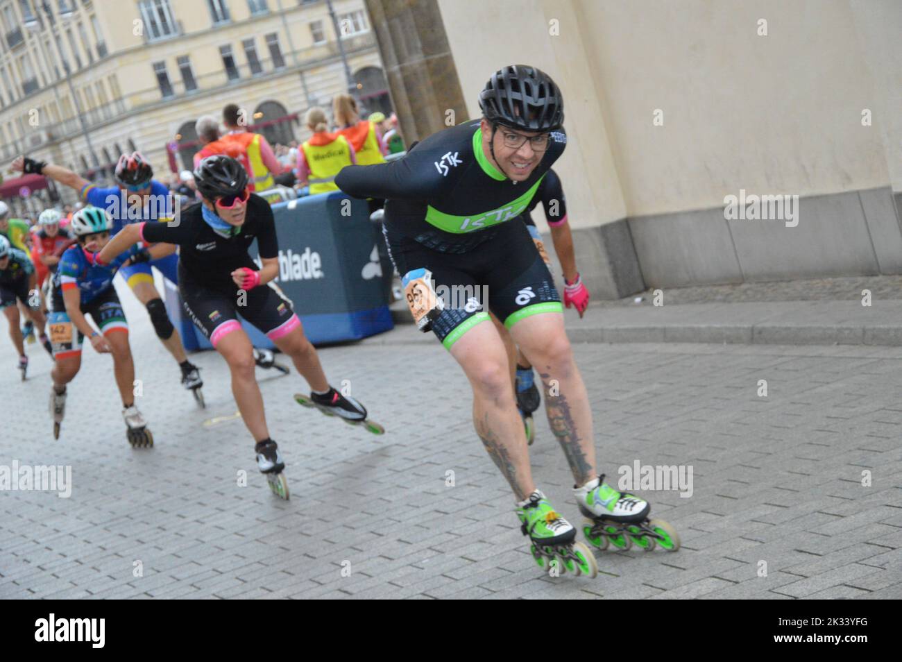 Berlin marathon inlineskating hires stock photography and images Alamy