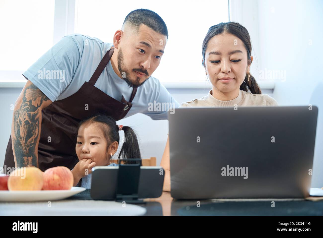 Bent over woman hi-res stock photography and images - Page 12 - Alamy