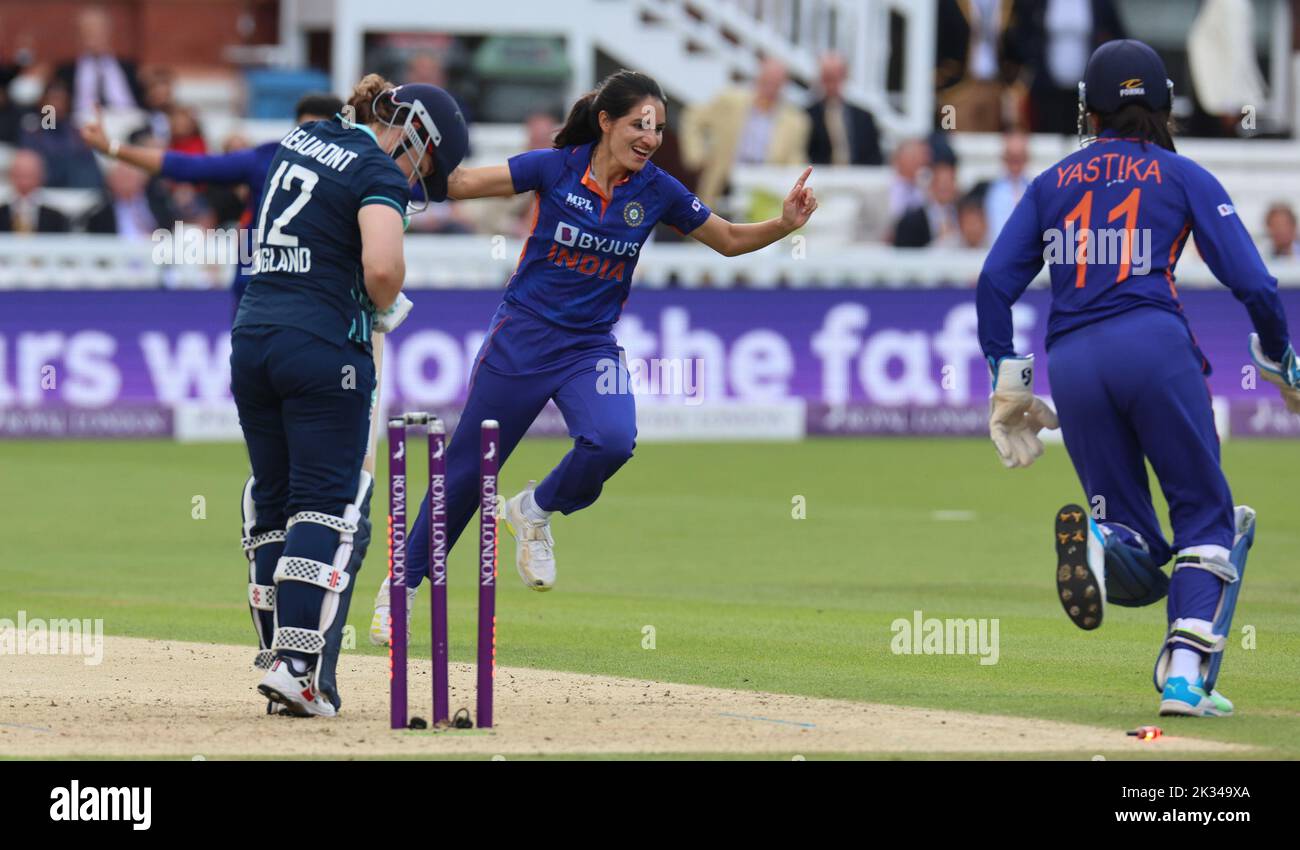 London, UK. 01st Feb, 2018. LONDON ENGLAND - SEPTEMBER 24 :Renuka Singh Thakur of India blows out England Women's Tammy Beaumont during Women's One Day International Series match between England Women against India Women at Lord's Cricket Ground, London on 24th September, 2022 Credit: Action Foto Sport/Alamy Live News Stock Photo
