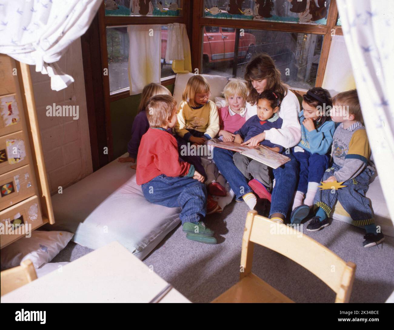 Dortmund. Kindergarten with care for children of age (pre-school) and pupils with chores in 1990 Stock Photo