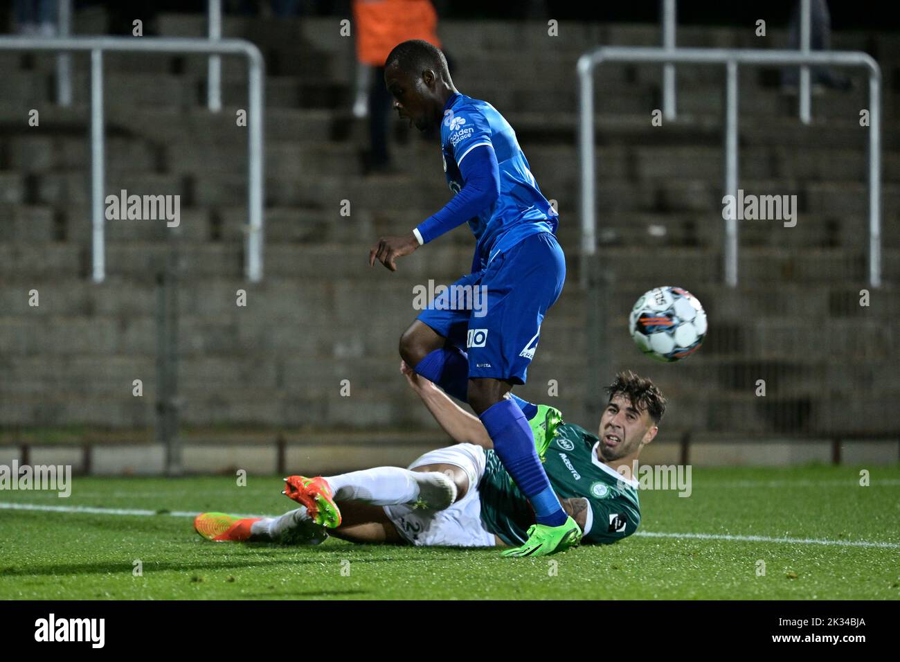 RAAL's Zakari Lambo and Lommel's Eric Monjonell fight for the ball during a game between Lommel SK and RAAL La Louviere, in Lommel, Saturday 24 September 2022, in the fifth round of the 'Croky Cup' Belgian cup. BELGA PHOTO JOHAN EYCKENS Stock Photo