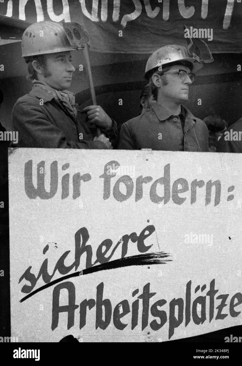 Steelworkers demanded the preservation and protection of their jobs on 4 February 1972 in front of the headquarters of the Suedwestfalen steelworks Stock Photo