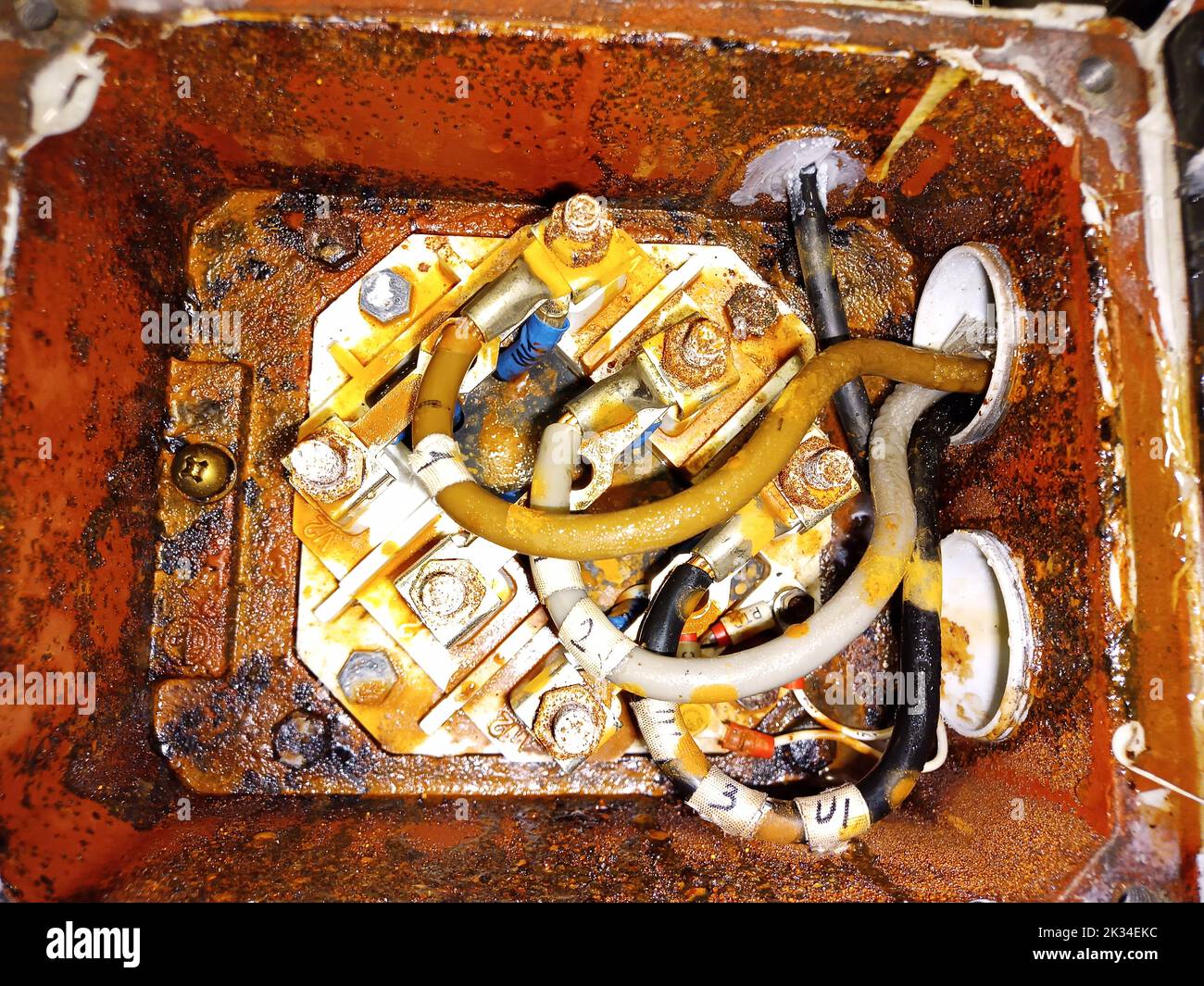 burned motor winding,motor winding low insulation,megger testing