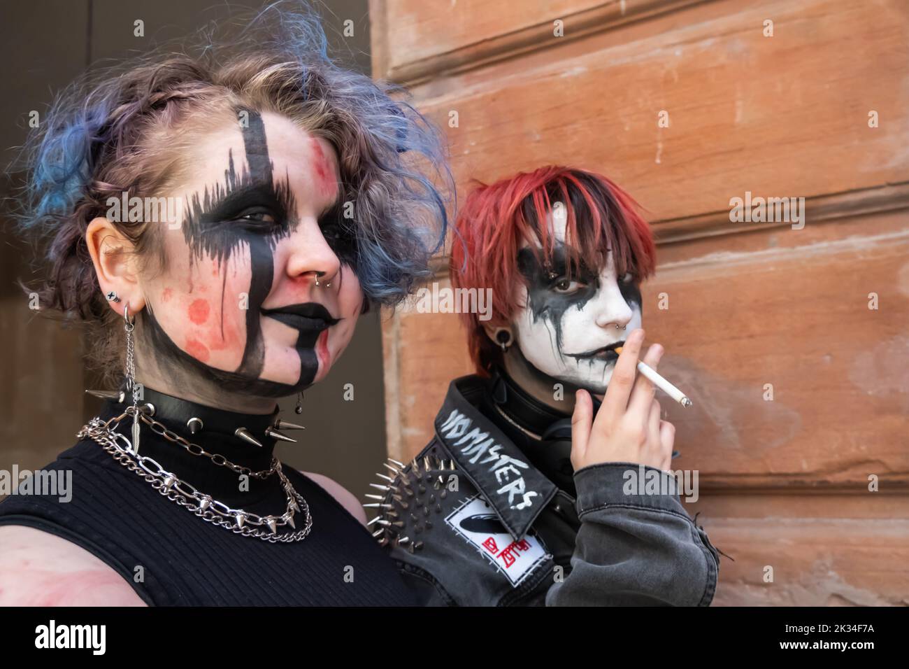 Glasgow, Scotland, UK. 24th September 2022: Stylish characters in Buchanan Street. Credit: Skully/17�Թ����� Live News Stock Photo