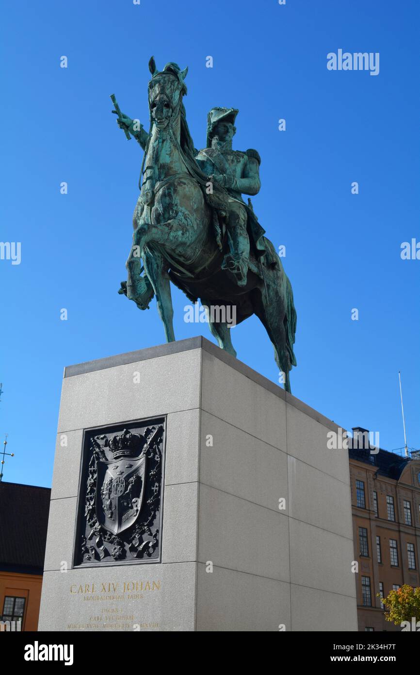 Karl xiv johans statue hires stock photography and images Alamy