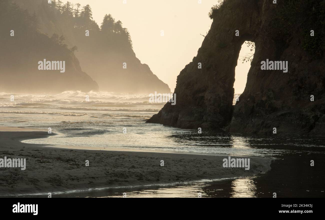 Natural Arch and rugged coastline, Neskowin, Oregon Coast Stock Photo