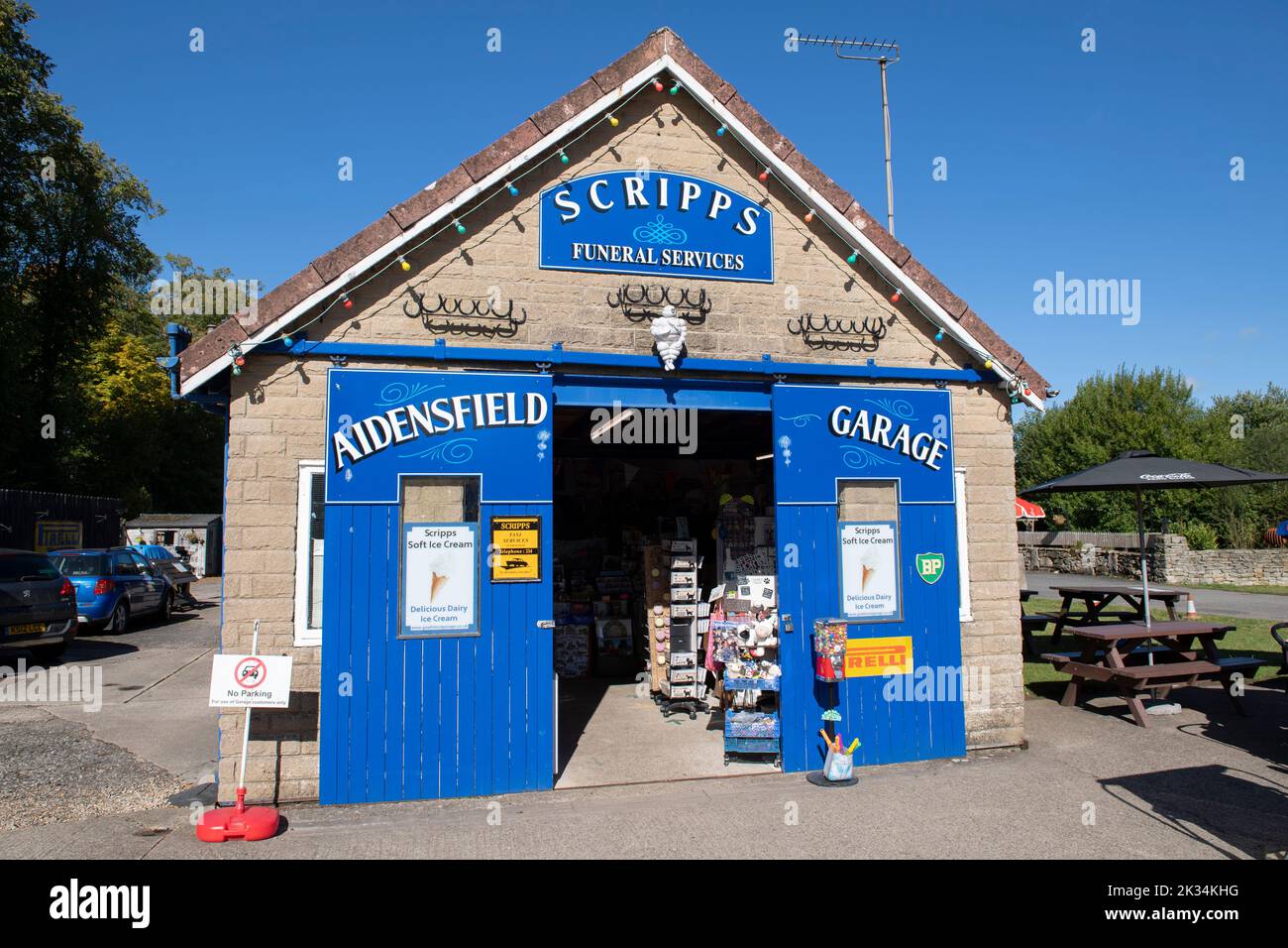 Aidensfield Garage from TV show Heartbeat, now a gift shop in the centre of Goathland in the North Yorkshire Moors National Park. Stock Photo