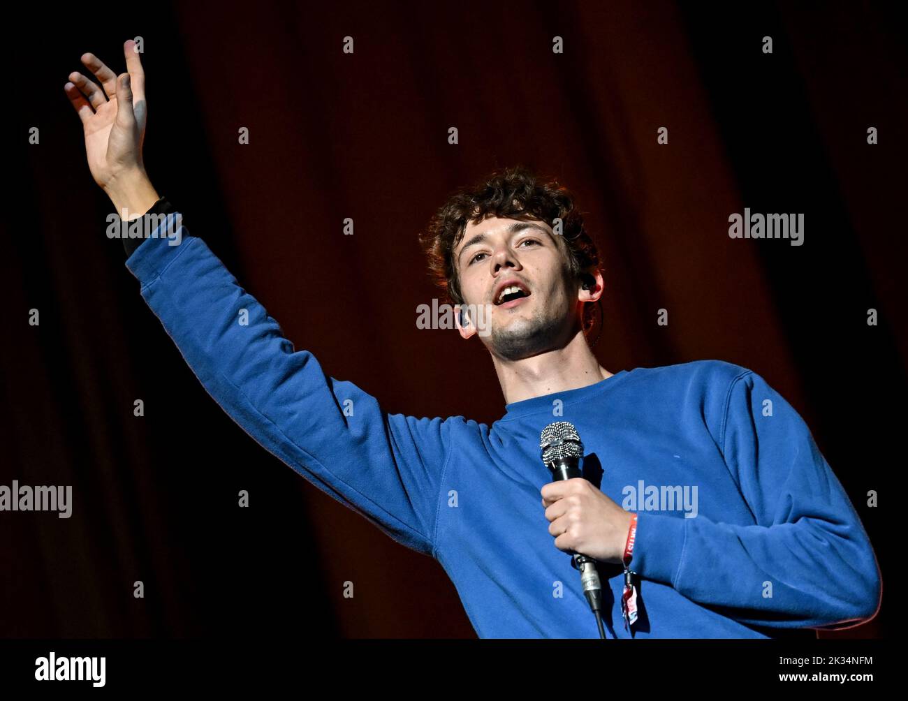 Berlin, Germany. 24th Sep, 2022. The singer Henning May of the band