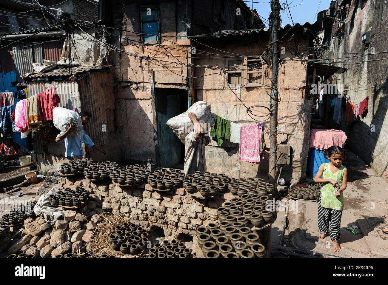 09.12.2011, Mumbai, Maharashtra, India, Asia Pottery made of clay