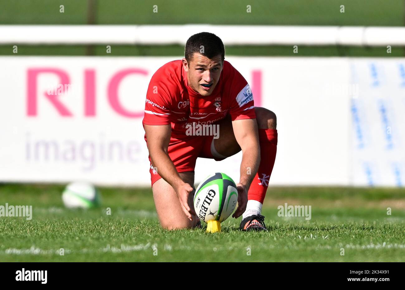 Richmond, United Kingdom. 24th Sep, 2022. Championship Rugby. London Scottish V Jersey Reds. The Richmond Athletic Ground. Richmond. Russell Bennett (Jersey Reds) prepares to kick during the London Scottish V Jersey Reds championship rugby match. Credit: Sport In Pictures/Alamy Live News Stock Photo