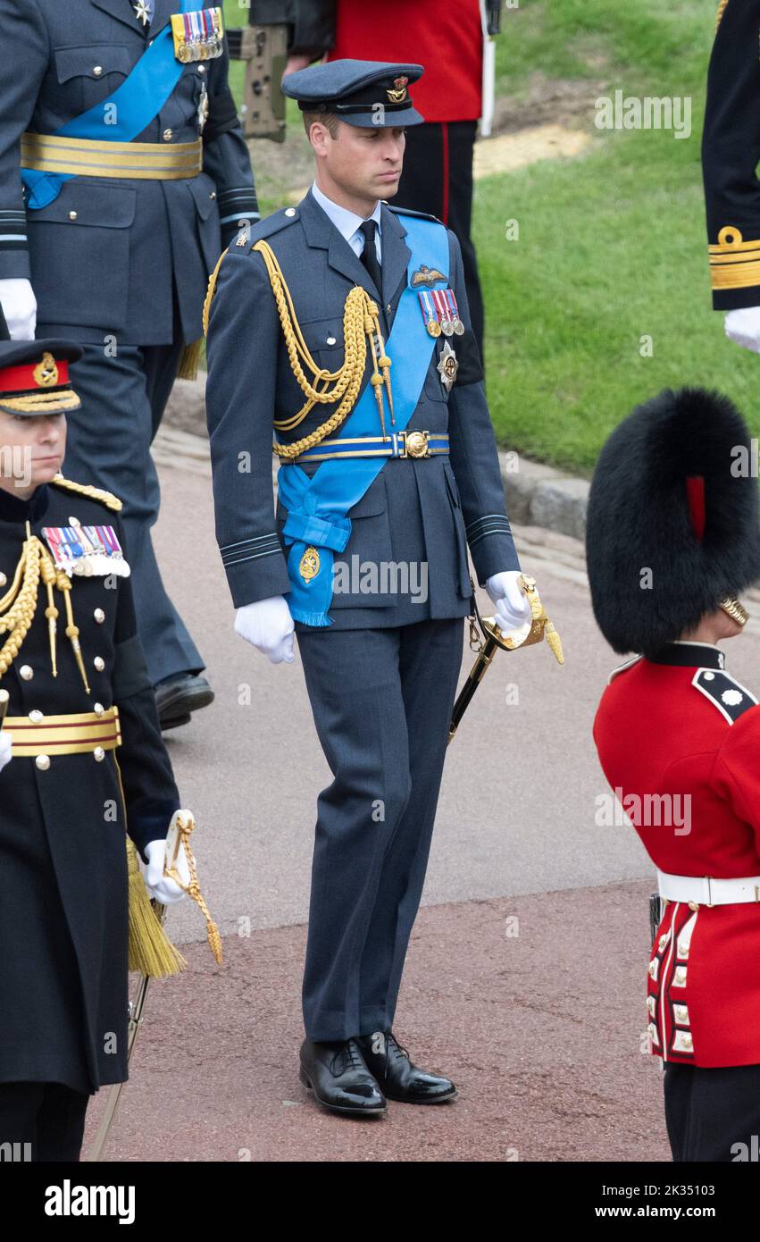 Windsor, England. UK. 19 September, 2022. Prince William, Prince of Wales follows as the coffin of Queen Elizabeth ll, carried in the State Hearse, ar Stock Photo