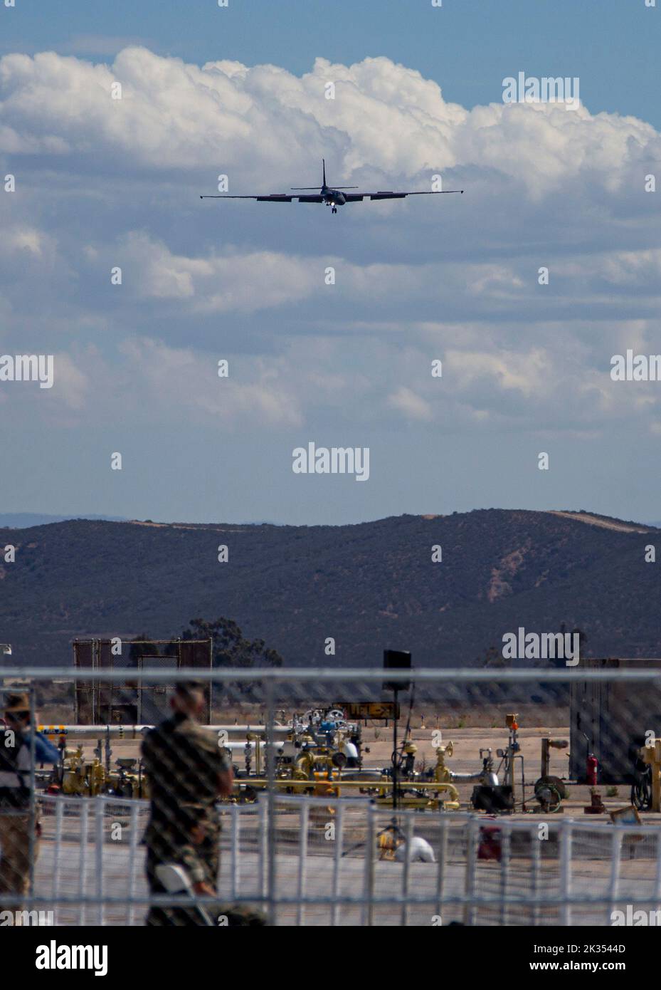 A U.S. Air Force Lockheed U-2, nicknamed Dragon Lady, conducts an aerial demonstration during the 2022 Marine Corps Air Station Miramar Air Show at MCAS Miramar, San Diego, California, Sept. 23, 2022. The U-2, a high-altitude reconnaissance aircraft with U.S. Air Force 9th Reconnaissance Wing, Beale Air Force Base, California, provides day and night, high-altitude, all-weather intelligence-gathering and reaches altitudes above 70,000 feet. The theme for the 2022 MCAS Miramar Air Show, “Marines Fight, Evolve and Win,” reflects the Marine Corps’ ongoing modernization efforts to prepare for futur Stock Photo