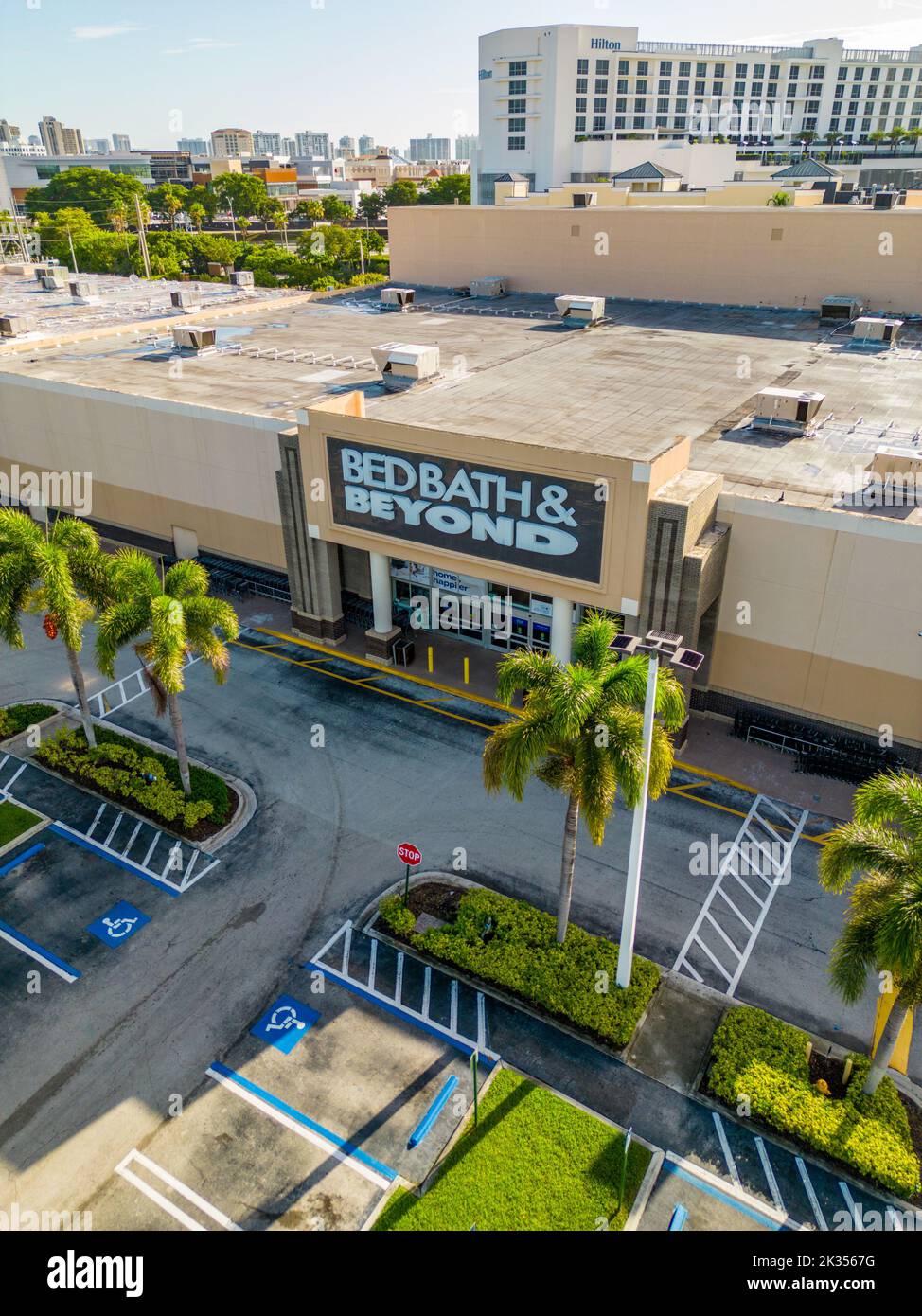 Bed bath hires stock photography and images Alamy