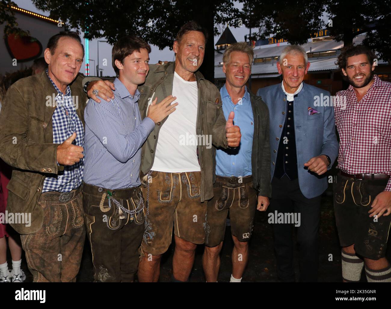 MUNICH, Germany. , . actor Ralf MOELLER, former Bodybuilder and Mr. Universum seen in the Marstall Beerhall, and Christopher Schwarzenegger, Patrick Schwarzenegger, sons of former Governer of the state of California, with Siegfried ABELE and Daniel Marshall, Oktoberfest in the Marstall beer hall with the special guest from Los Angeles/USA - Credit: SPP Sport Press Photo. /Alamy Live News Stock Photo