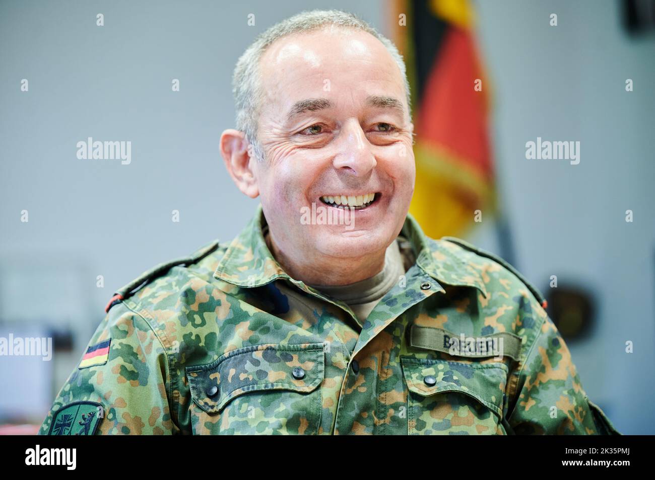 Berlin, Germany. 23rd Sep, 2022. Lieutenant General Carsten Breuer, commander of the new Territorial Command, sits in his office at Julius Leber Barracks. Following the Russian attack on Ukraine, the forces are being refocused on national and alliance defense. The new command has responsibility for operational command of forces - including the Army, Air Force, Navy, Medical Service and Cyber/Information Space - at Homeland Security. Credit: Annette Riedl/dpa/Alamy Live News Stock Photo
