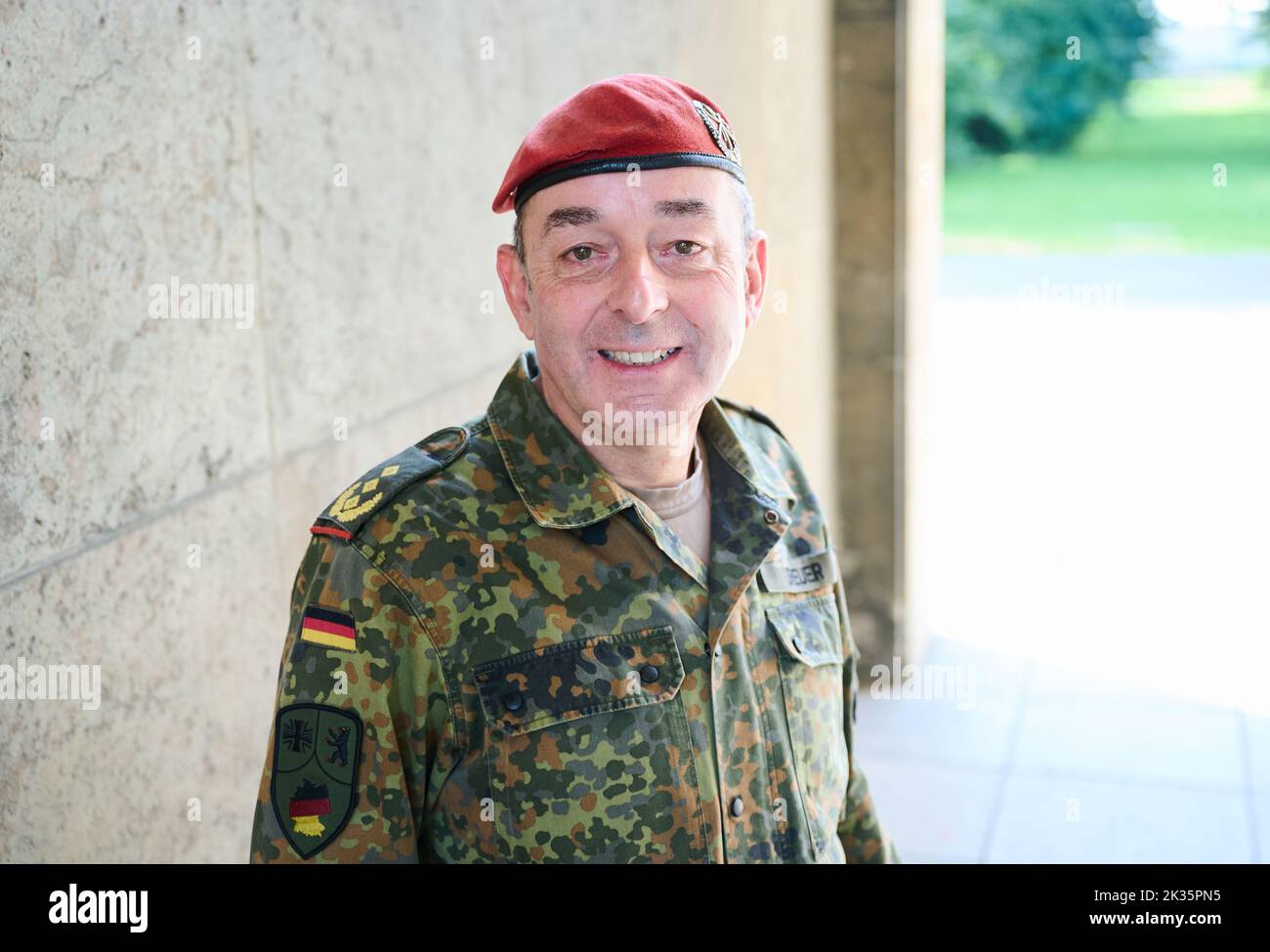 Berlin, Germany. 23rd Sep, 2022. Lieutenant General Carsten Breuer, commander of the new Territorial Command, stands in the Julius Leber Barracks. Following the Russian attack on Ukraine, the forces are being refocused on national and alliance defense. The new command has responsibility for operational command of forces - including the Army, Air Force, Navy, Medical Service and Cyber/Information Space - at Homeland Security. Credit: Annette Riedl/dpa/Alamy Live News Stock Photo