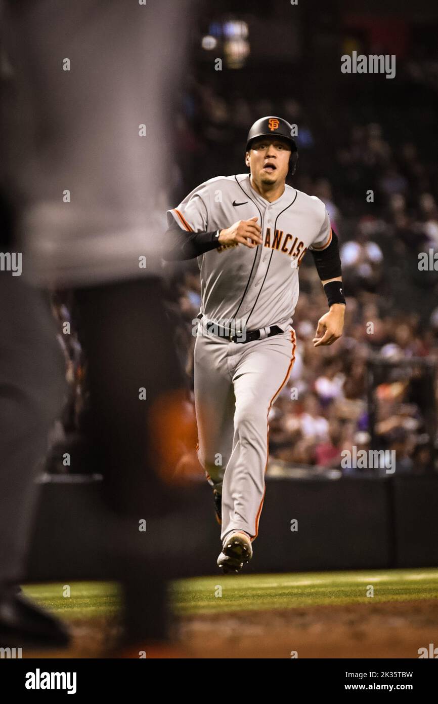 San Francisco Giants second baseman Wilmer Flores (41) charges home in the fifth inning of an MLB baseball game against the Arizona Diamondbacks on Fr Stock Photo