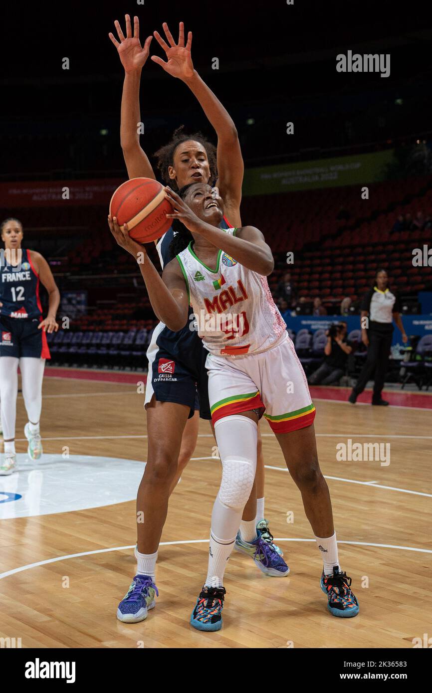 Sydney, Australia. 25th Sep, 2022. Djeneba N'Diaye (50 Mali) takes a shot during the FIBA Womens World Cup 2022 game between Mali and France at the Sydney Superdome in Sydney, Australia. (Foto: Noe Llamas/Sports Press Photo/C - ONE HOUR DEADLINE - ONLY ACTIVATE FTP IF IMAGES LESS THAN ONE HOUR OLD - Alamy) Credit: SPP Sport Press Photo. /Alamy Live News Stock Photo