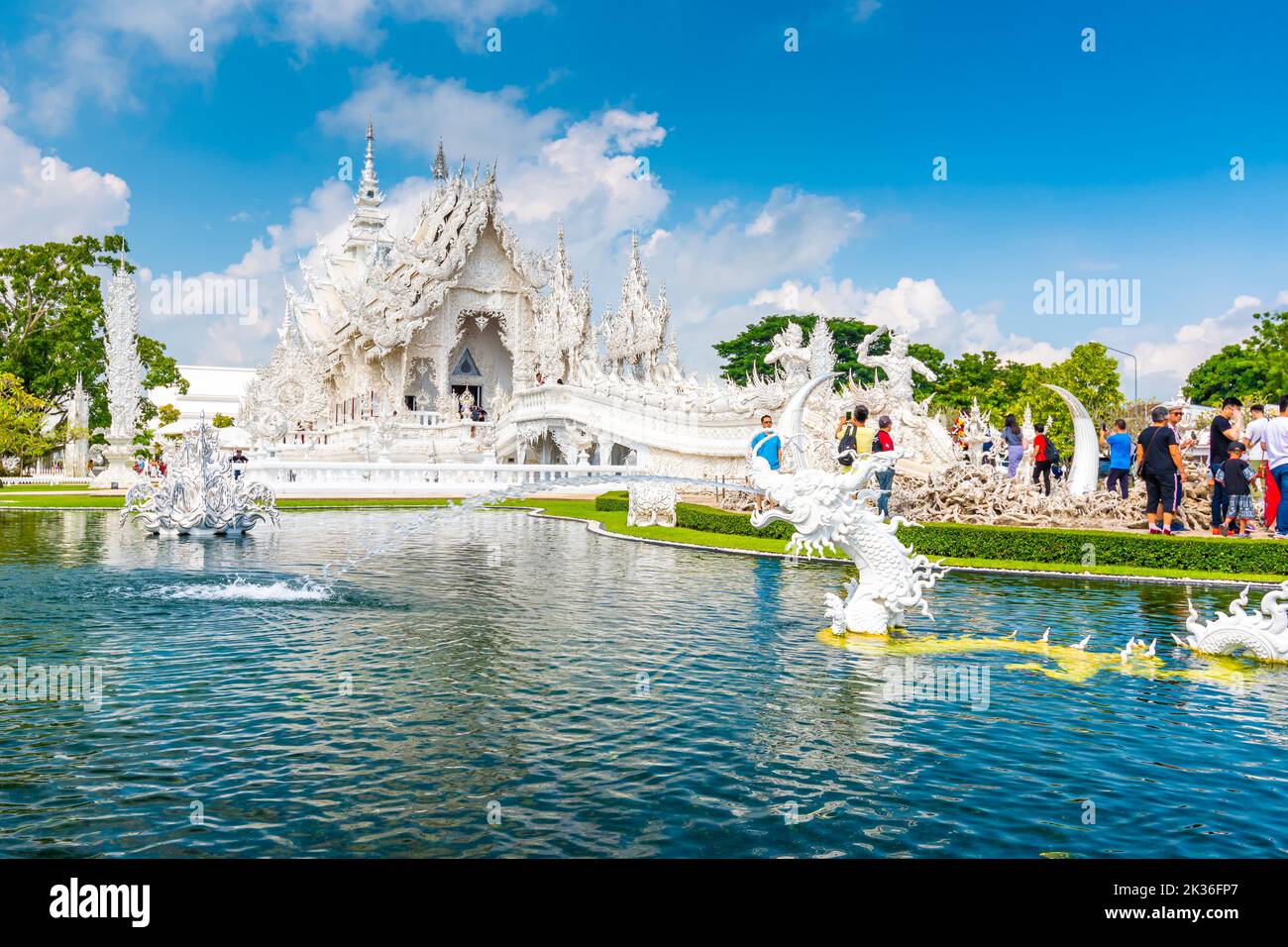 CHIANG RAI, THAILAND - 6.11.2019: Tourists visit famous white temple ...