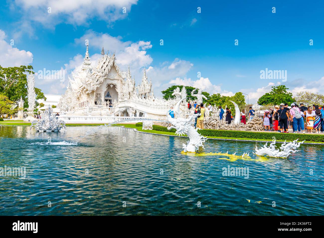 CHIANG RAI, THAILAND - 6.11.2019: Tourists visit famous white temple ...