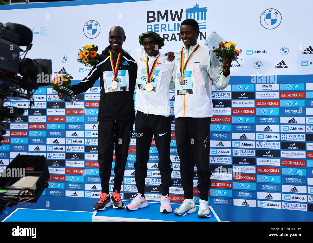 Breaking the Impossible Eliud Kipchoge Kenyan and Ethiopian Breaking the Impossible: The New Era of Distance Running