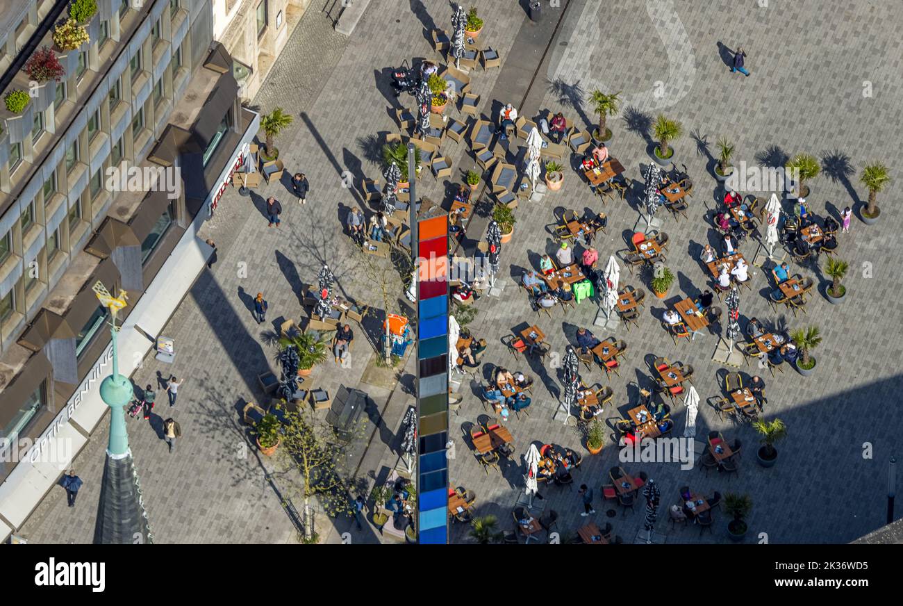 Aerial view, outdoor gastronomy at Neumarkt and enjoy the sun at Cafe Mercuri, old town, Gelsenkirchen, Ruhr area, North Rhine-Westphalia, Germany, Ou Stock Photo