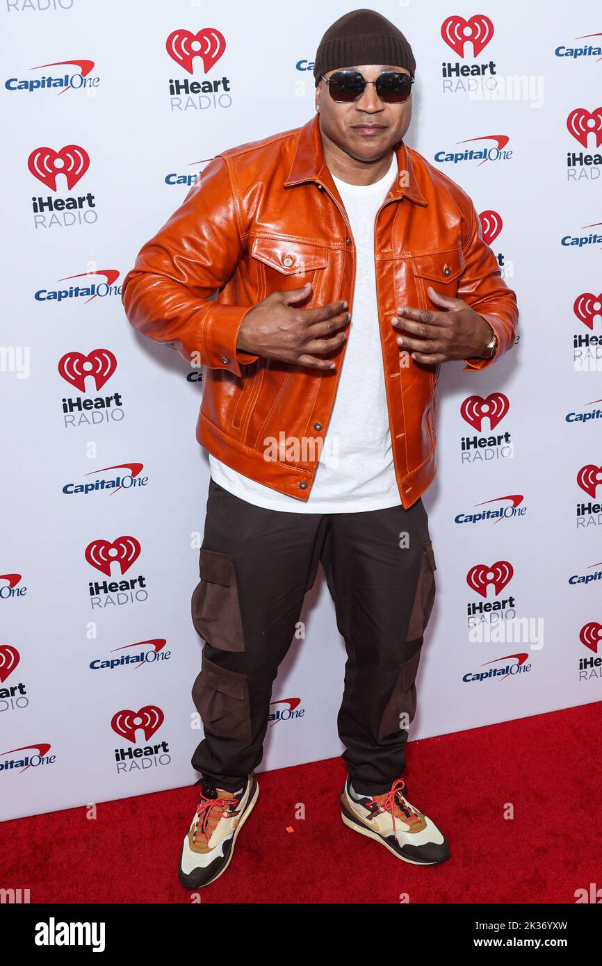LAS VEGAS, NEVADA, USA - SEPTEMBER 24: LL Cool J poses in the press room at the 2022 iHeartRadio Music Festival - Night 2 held at the T-Mobile Arena on September 24, 2022 in Las Vegas, Nevada, United States. (Photo by Xavier Collin/Image Press Agency) Stock Photo