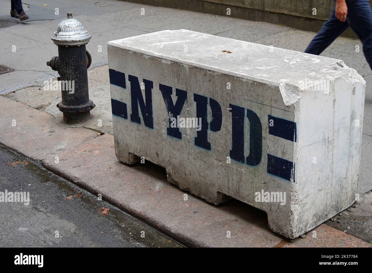 A New York City Block Stock Photo Alamy