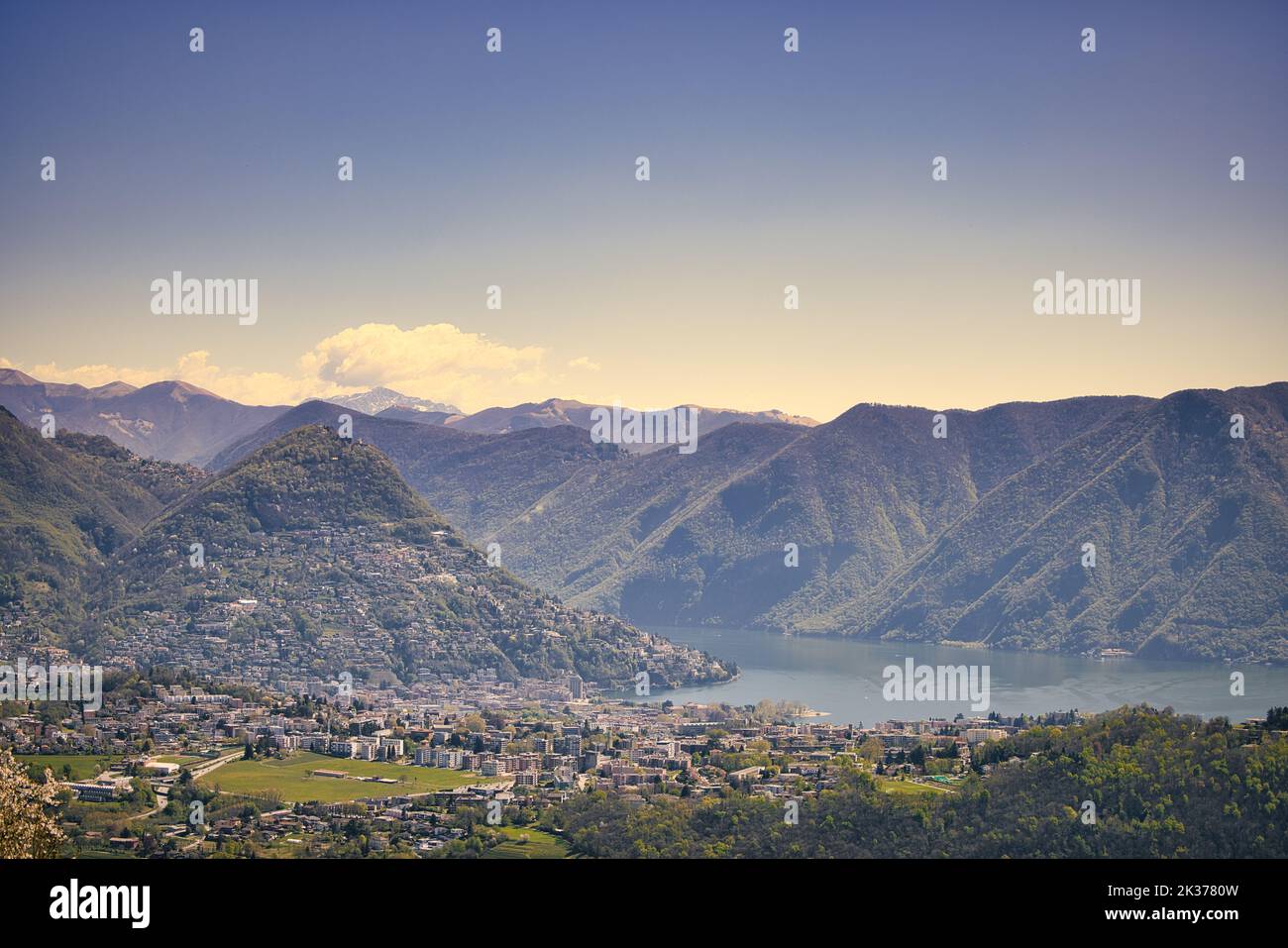 Lugano und Bre vom Alto Malcantone aus gesichtet Stock Photo