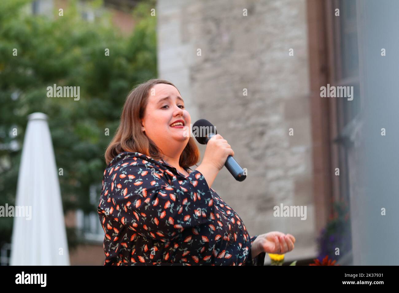 Ricarda Lang, Federal Chairwoman of the Green Party of Germany, speaking during the party's election campaign in Göttingen. (Photo by Tubal Sapkota/Pacific Press/Sipa USA) Credit: Sipa USA/Alamy Live News Stock Photo