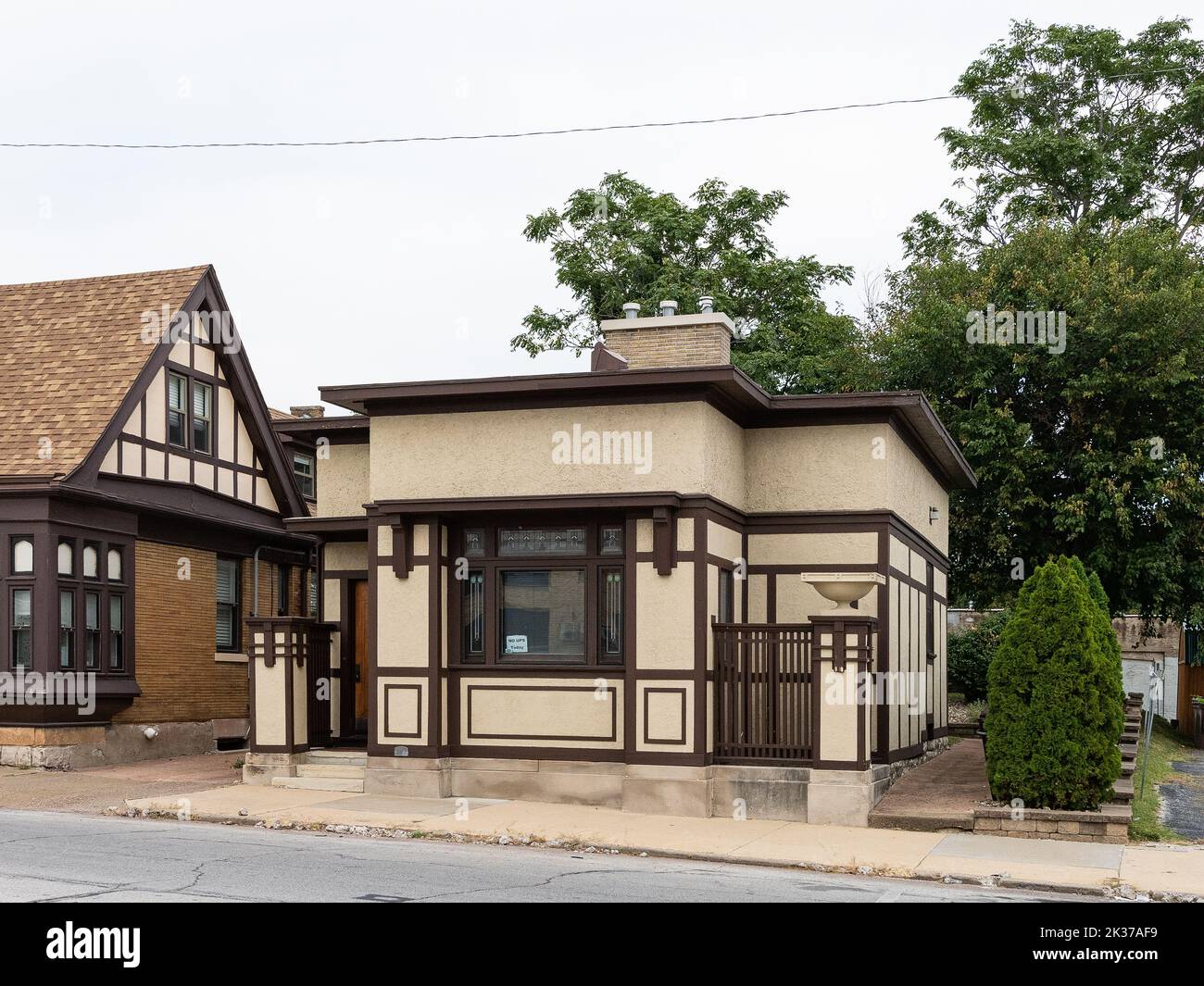 Commercial building in Quincy Stock Photo Alamy