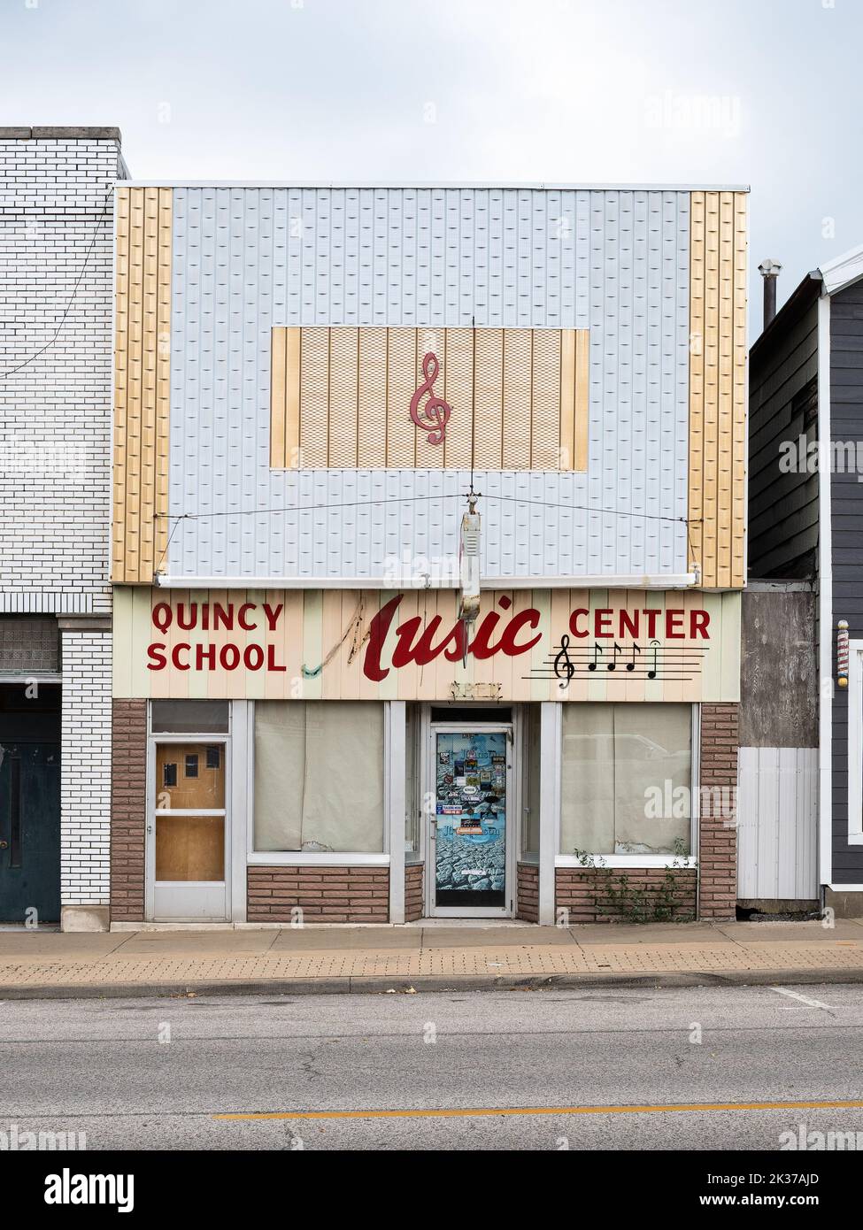 Commercial building in Quincy Stock Photo Alamy