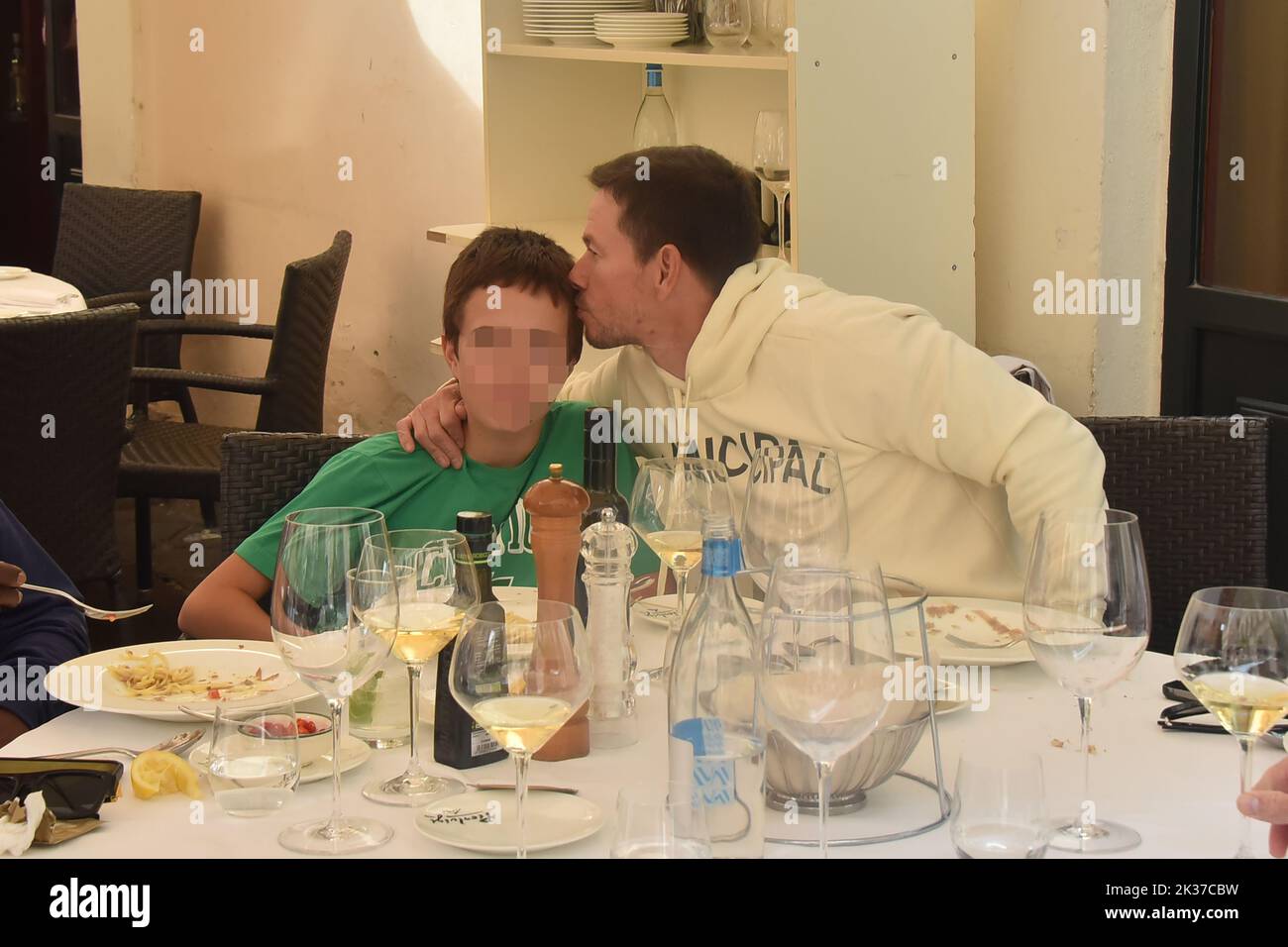 Brendan Joseph Wahlberg , Mark Wahlberg Sighting Mark Wahlberg and son