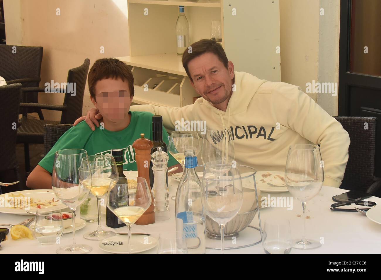 Brendan Joseph Wahlberg , Mark Wahlberg Sighting Mark Wahlberg and son