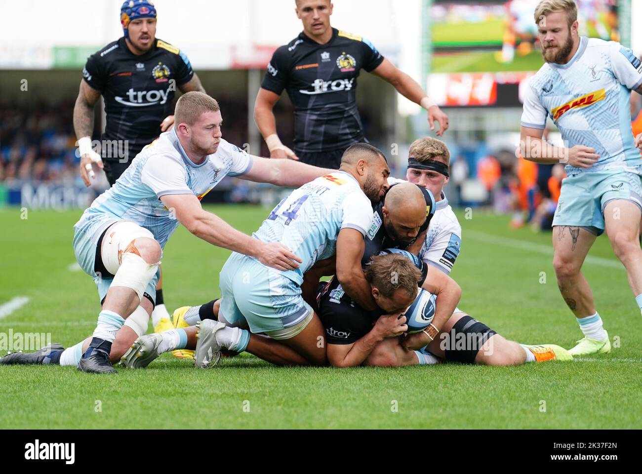 Exeter Chiefs' Stuart Townsend (centre) scores their side's second try during the Gallagher Premiership match at Sandy Park, Exeter. Picture date: Sunday September 25, 2022. Stock Photo