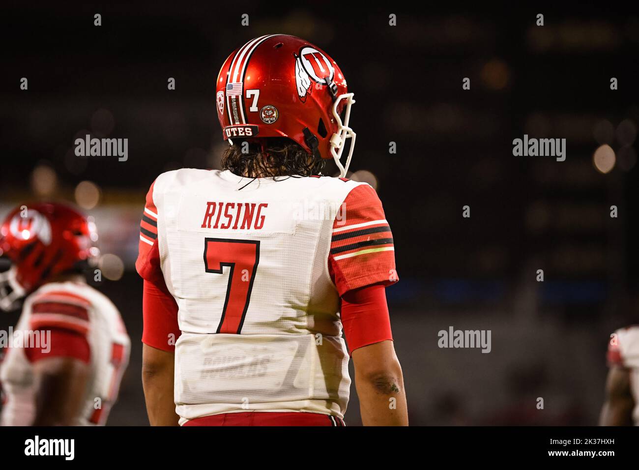 Utah Utes quarterback Cameron Rising (7) watches the play in the fourth quarter of an NCAA college football game against the Arizona State Sun Devils Stock Photo