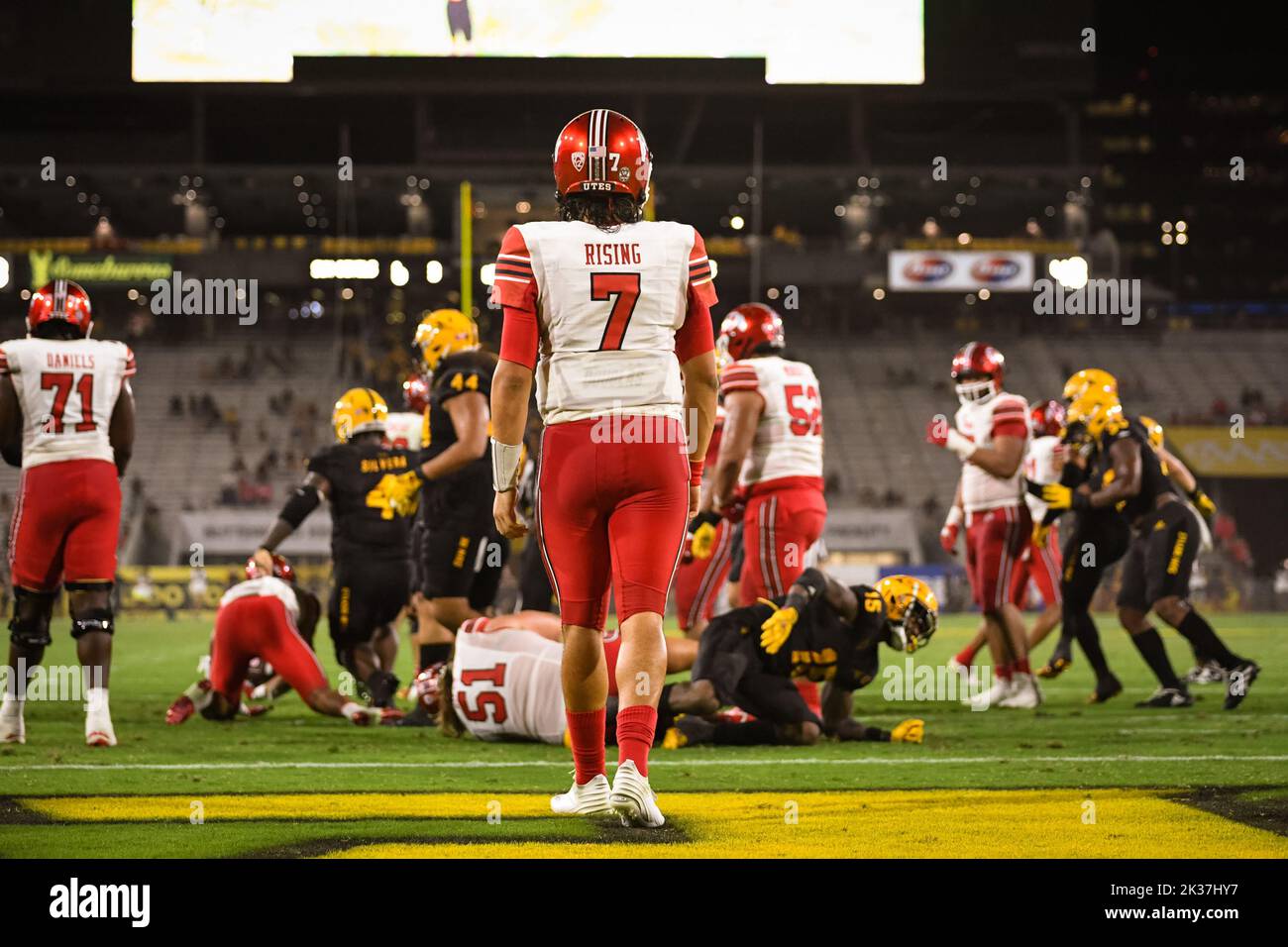 Utah Utes quarterback Cameron Rising (7) watches the play in the fourth quarter of an NCAA college football game against the Arizona State Sun Devils Stock Photo