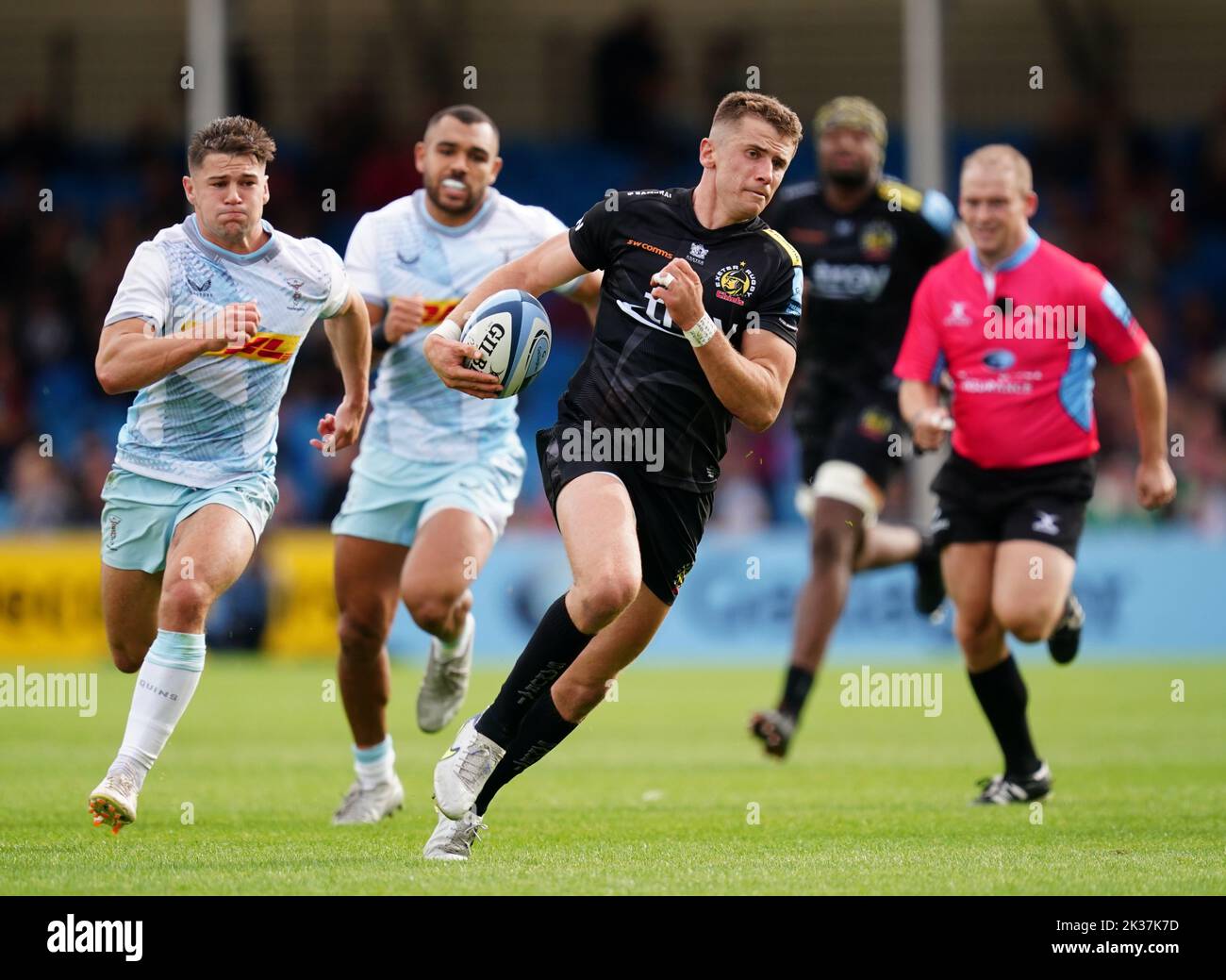 Exeter Chiefs' Harvey Skinner breaks clear before scoring their side's fourth try during the Gallagher Premiership match at Sandy Park, Exeter. Picture date: Sunday September 25, 2022. Stock Photo