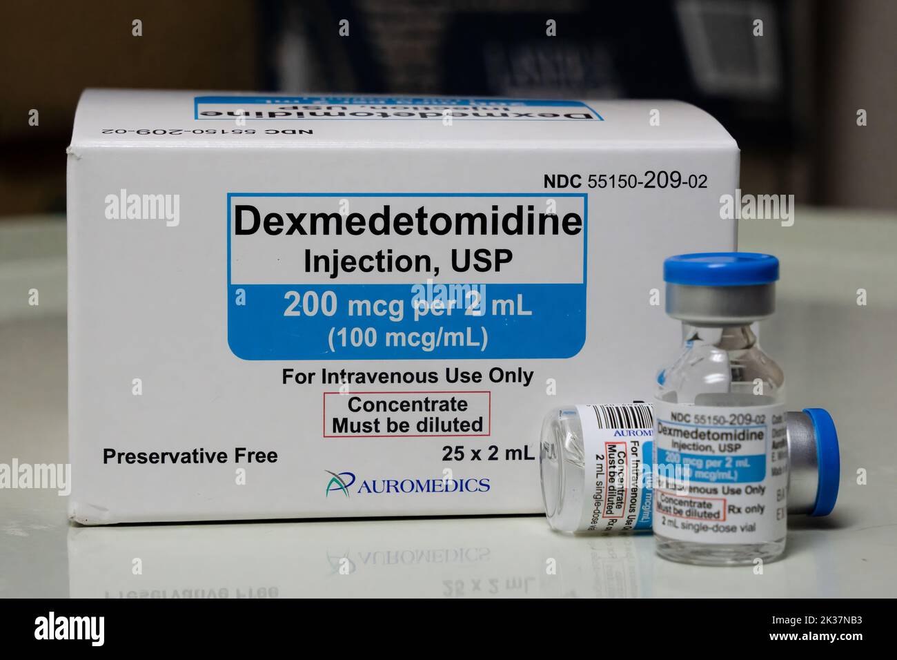 Dexmedetomidine Common brands: Precedex in 0.9 % sodium chlor, Precedex Sedative It can keep you asleep during surgery or other medical procedures. Stock Photo