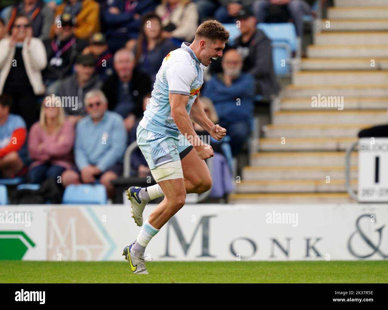 Harlequins' Luke Northmore celebrates scoring their side's fourth try during the Gallagher Premiership match at Sandy Park, Exeter. Picture date: Sunday September 25, 2022. Stock Photo