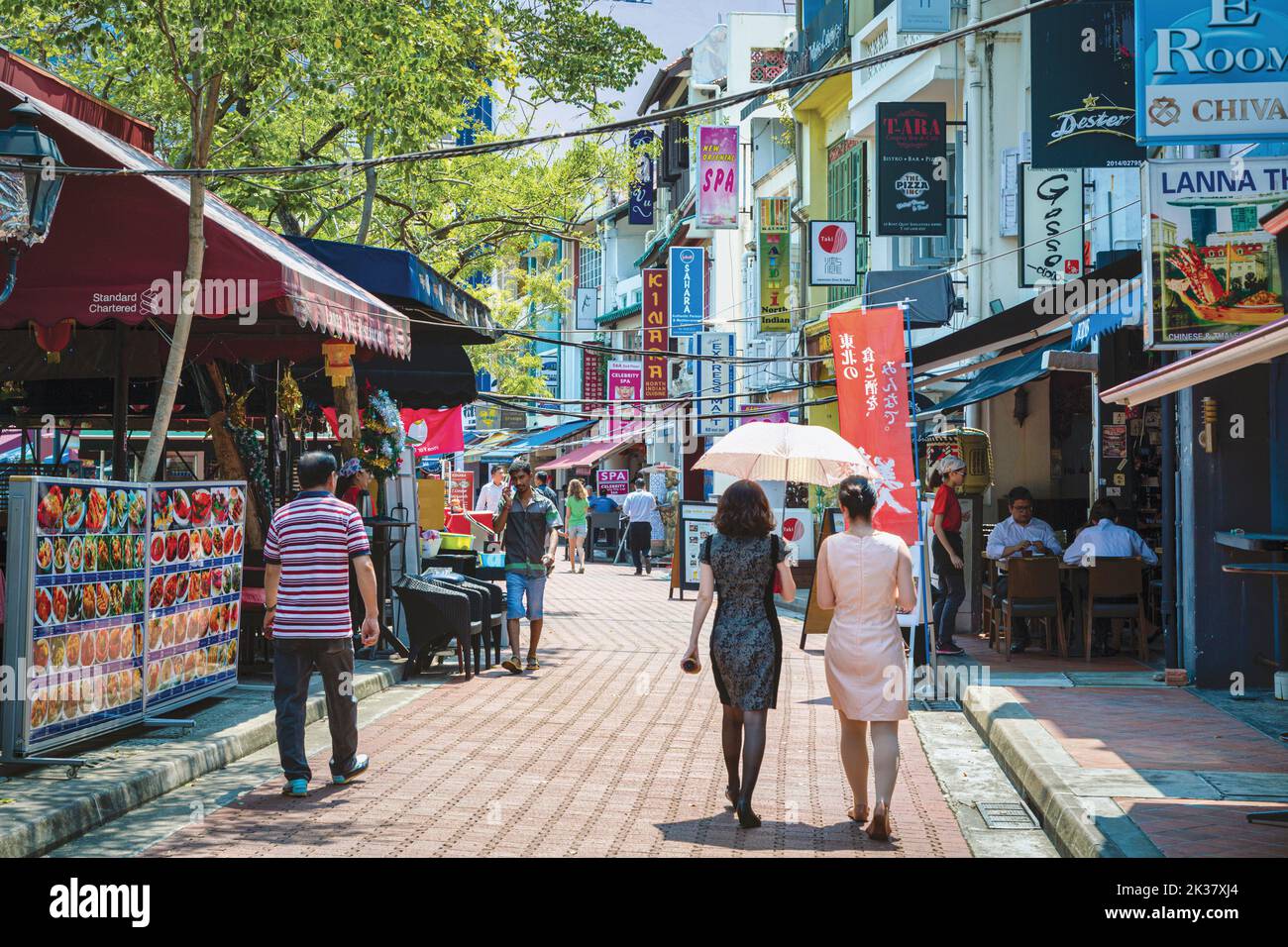 Restaurants and bars in Boat Quay, Republic of Singapore Stock Photo