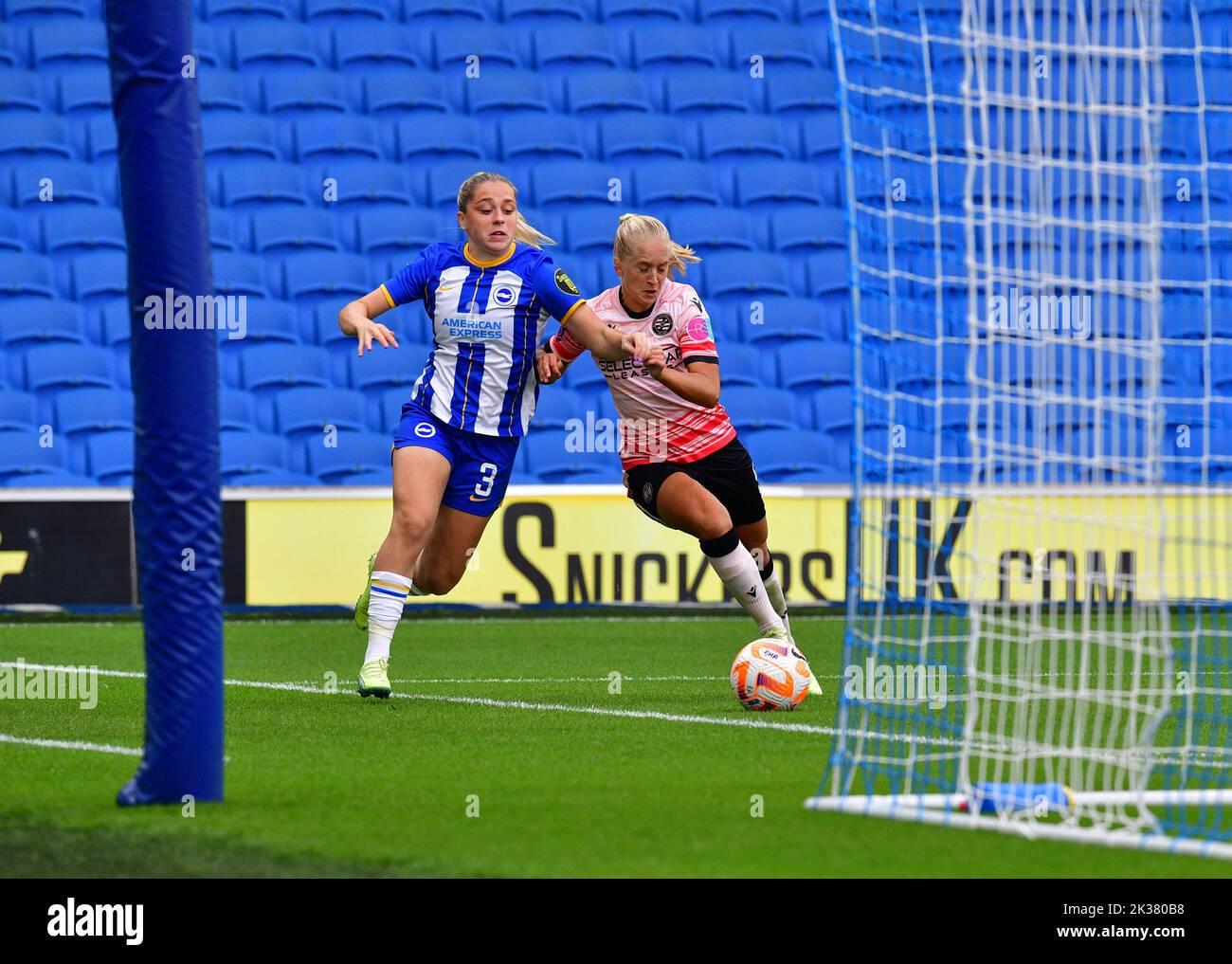 Brighton And Hove, UK. 25th Sep, 2022. Poppy Pattinson of Brighton and Hove Albion during the FA Women's Super League match between Brighton & Hove Albion Women and Reading Women at American Express Community Stadium on September 25th 2022 in Brighton and Hove, United Kingdom. (Photo by Jeff Mood/phcimages.com) Credit: PHC Images/Alamy Live News Stock Photo