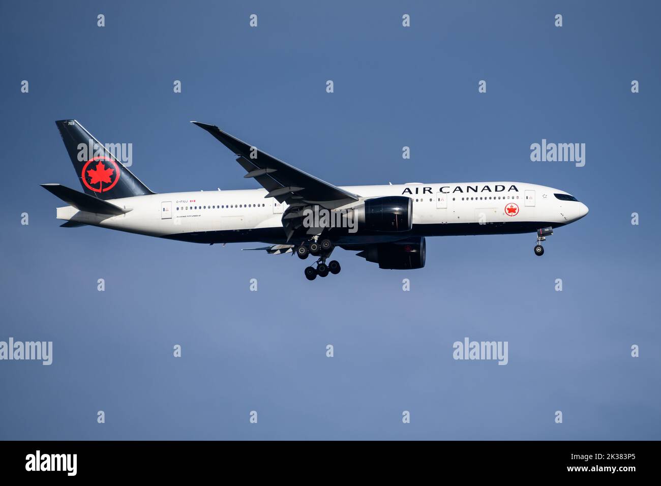 Delta Airlines Airbus A350 Arriving at Sydney Airport Stock Photo Alamy