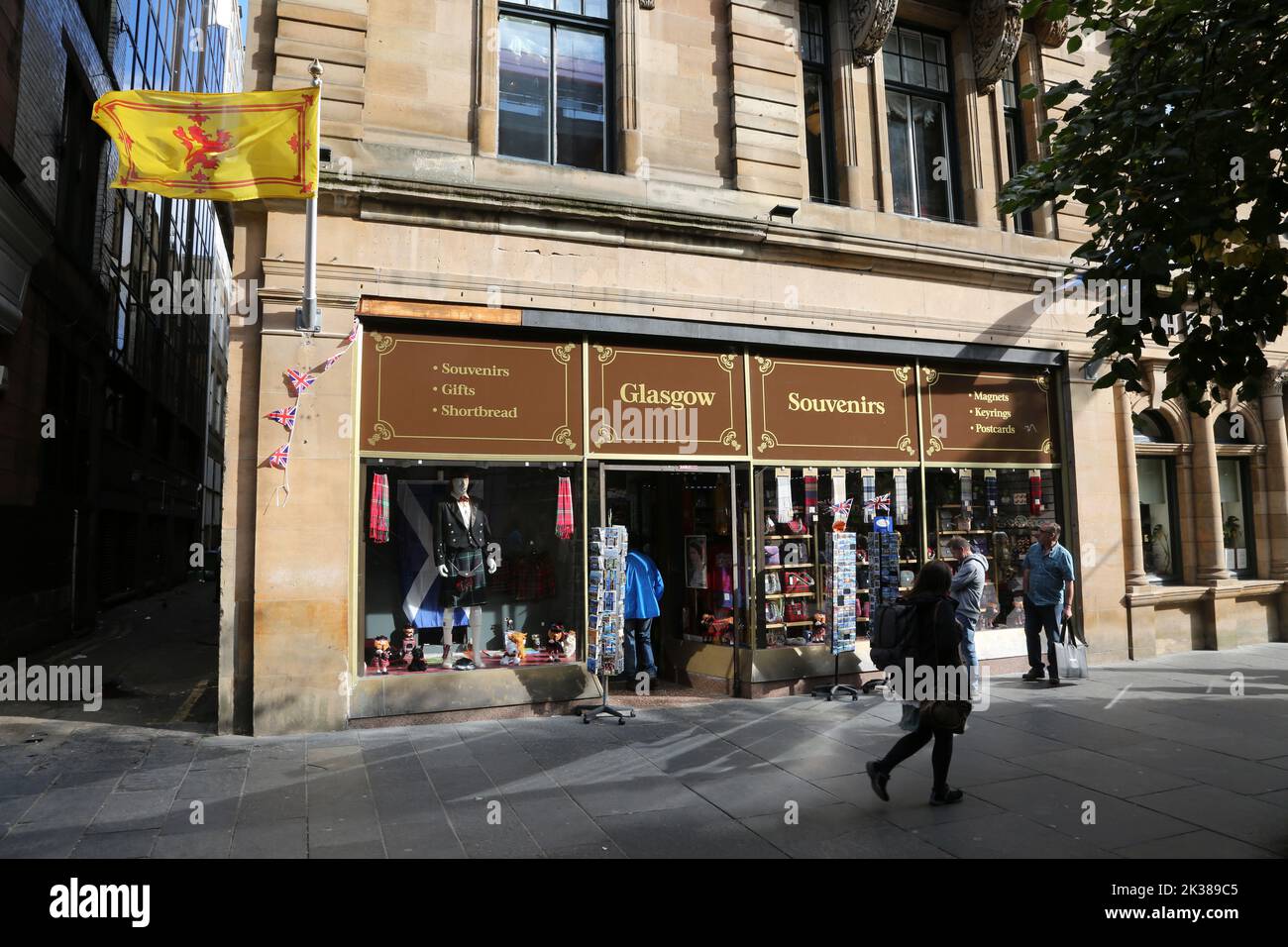 Gift shops on Buchanan Street, Glasgow, Scotland, UK Stock Photo Alamy