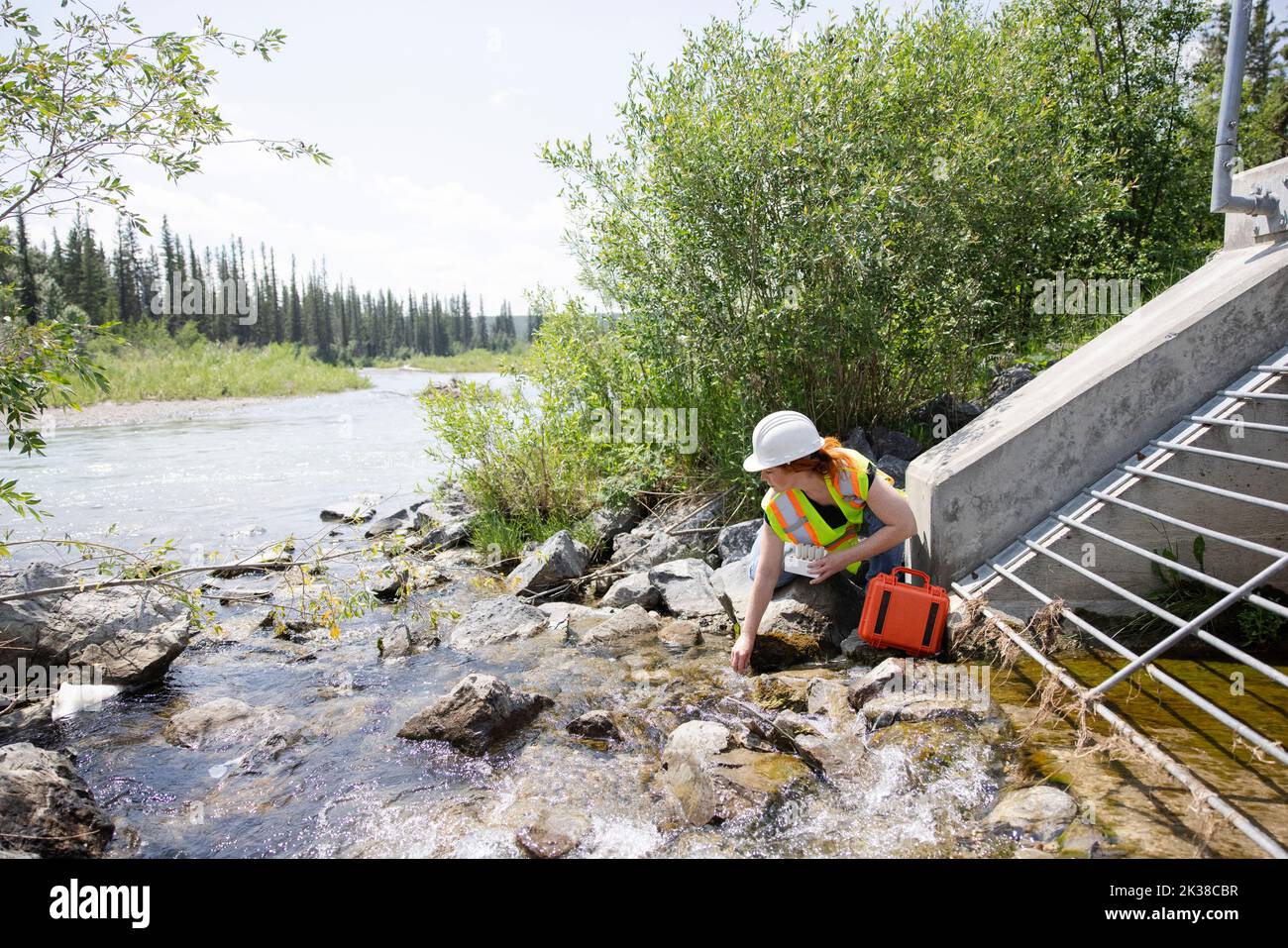 Quality inspector hires stock photography and images Alamy