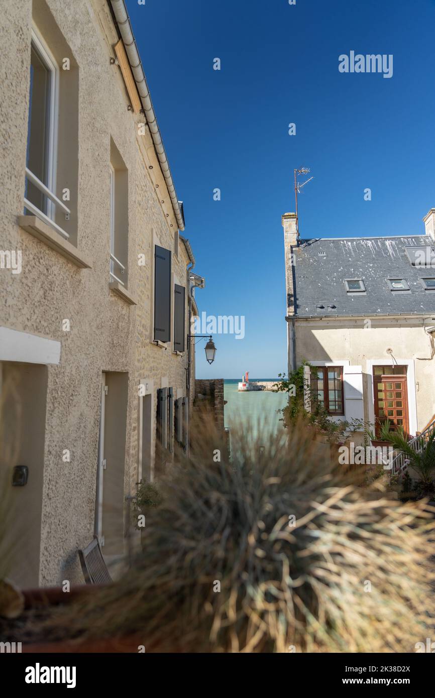 Houses in the old part of Port-en-Bessin, Normandy Stock Photo
