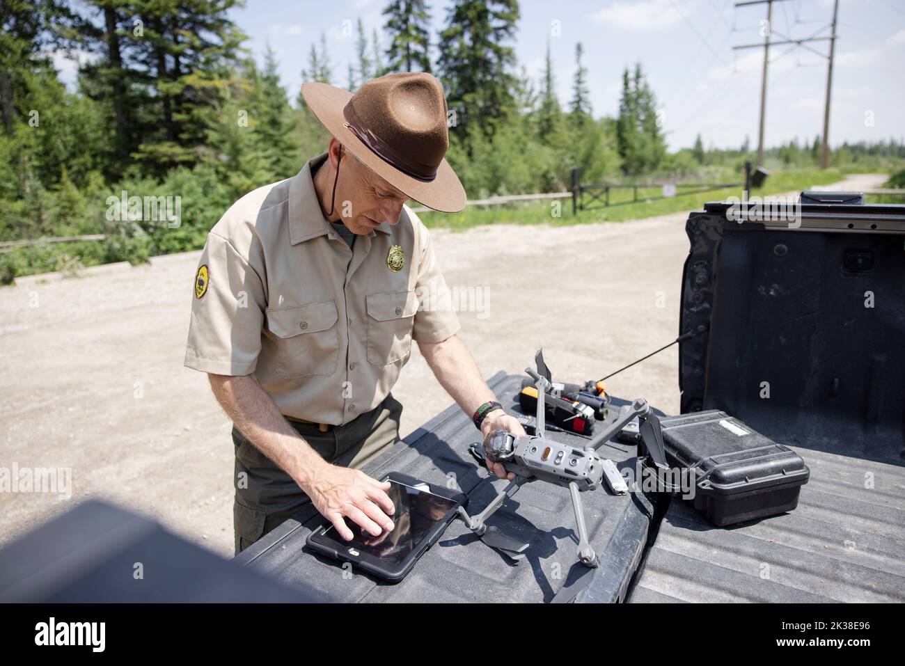 Drone people looking hi-res stock photography and images - Alamy