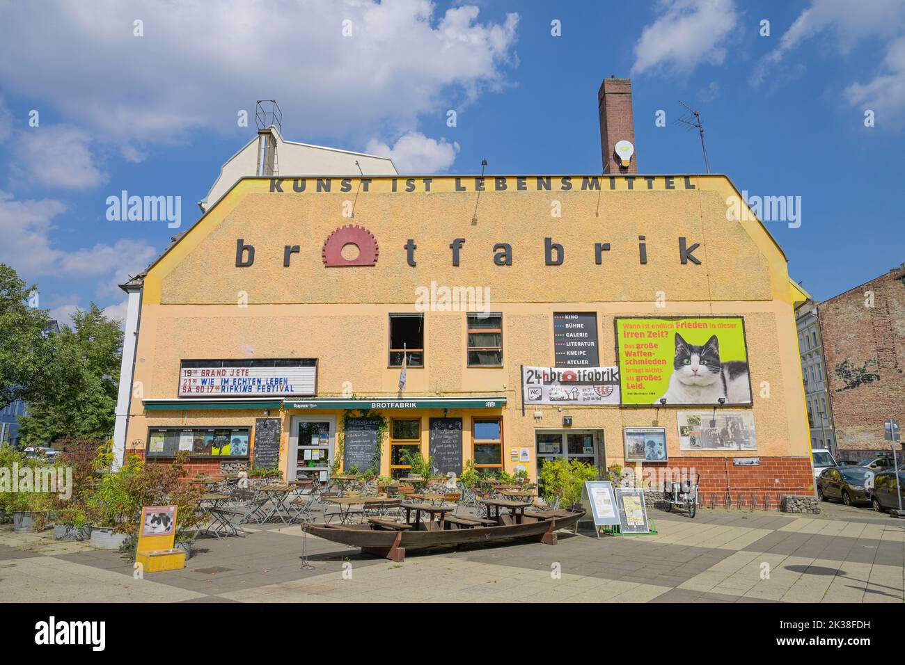 Kunst- und Kulturzentrum Brotfabrik, Caligariplatz, Weißensee, Pankow, Berlin, Deutschland Stock Photo